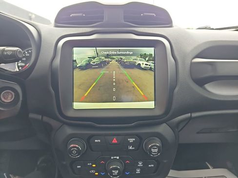 Used 2023 Jeep Renegade Latitude w/ Sun/Sound Group AWD/4WD image 27