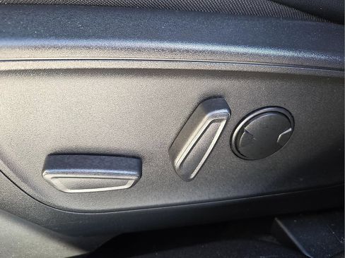 Used 2023 Ford Escape ST-Line w/ Tech Pack #1 FWD image 15