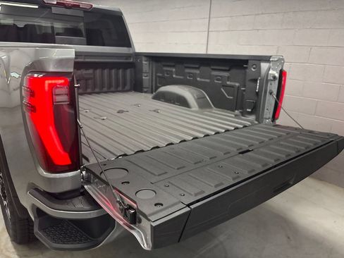 New 2026 GMC Sierra 2500 Denali w/ Denali Reserve Package AWD/4WD image 28