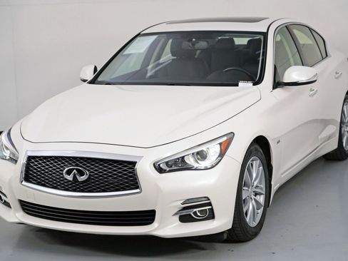 Used 2017 INFINITI Q50 3.0t Premium w/ 3.0T Premium Plus Package image 49