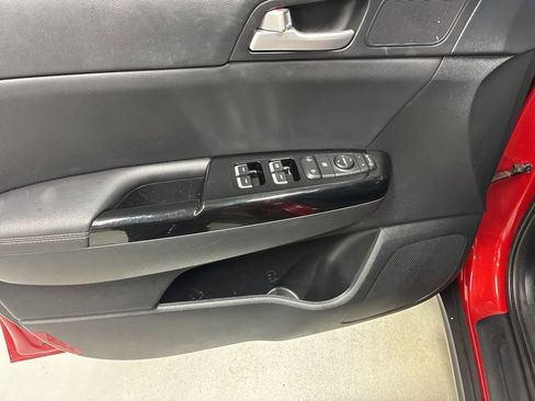 Used 2022 Kia Sportage EX image 24