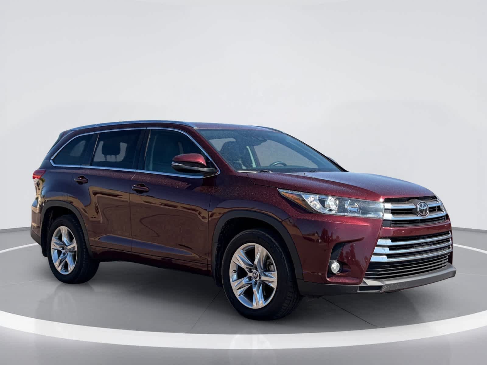 Used 2018 Toyota Highlander Limited w/ Carpet Mat Package (TMS) AWD/4WD image 6