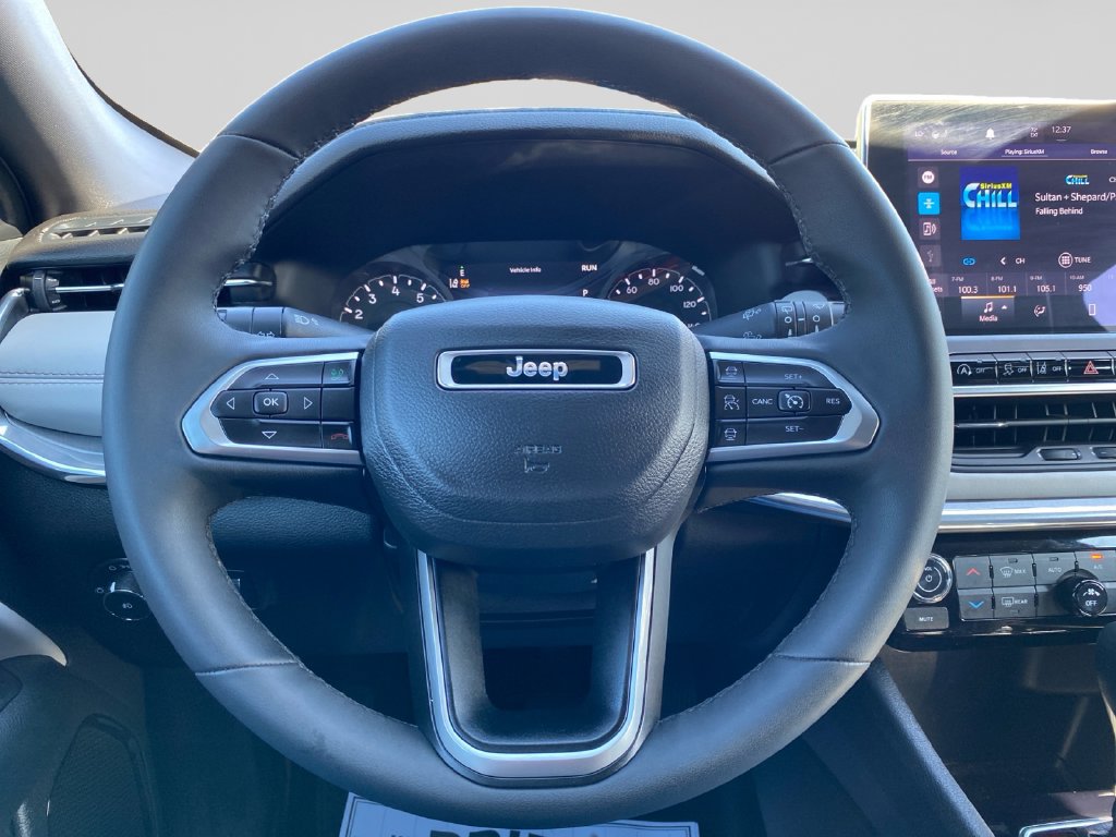 Used 2023 Jeep Compass Limited AWD/4WD image 21