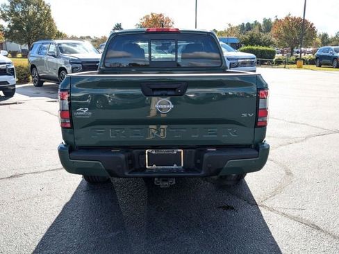 Used 2022 Nissan Frontier SV image 4