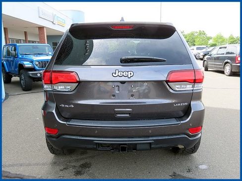 Certified 2021 Jeep Grand Cherokee Laredo w/ Security & Convenience Group AWD/4WD image 6