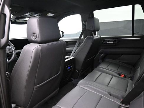 Used 2025 Chevrolet Tahoe Z71 image 16