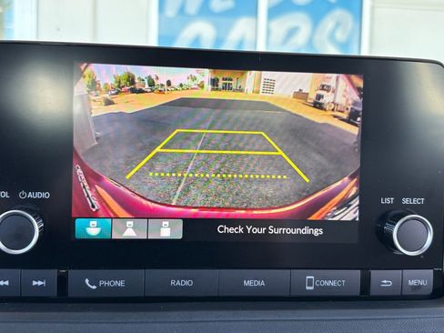 Used 2023 Honda Accord EX image 32