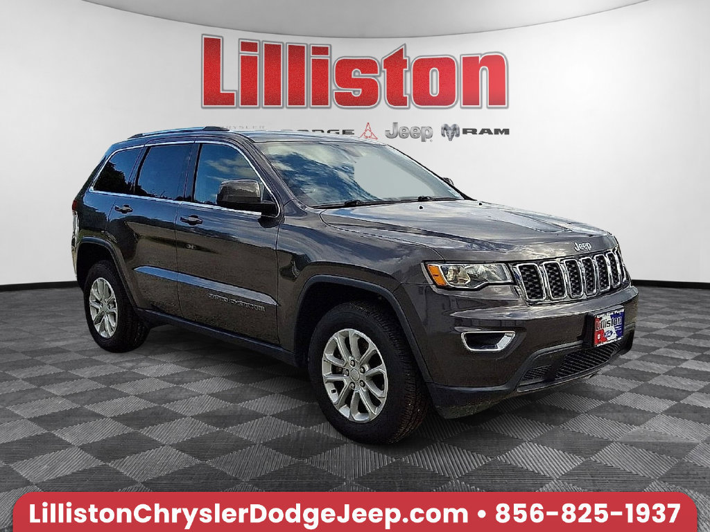Used 2021 Jeep Grand Cherokee Laredo AWD/4WD image 1