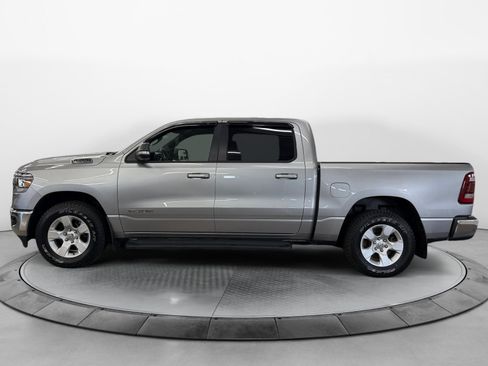 Used 2022 RAM 1500 Big Horn AWD/4WD image 3