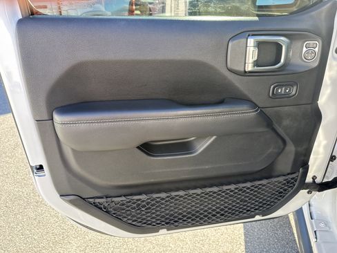 Used 2020 Jeep Gladiator Rubicon image 17