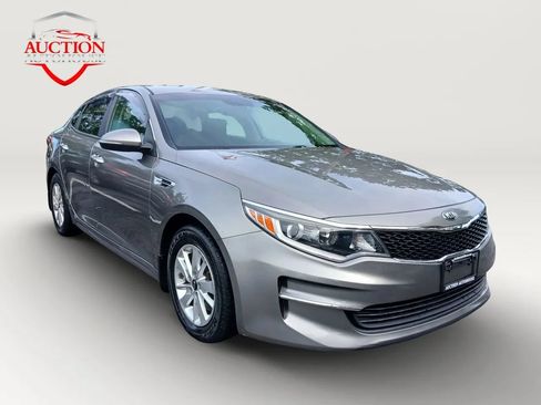 Used 2016 Kia Optima LX FWD image 3