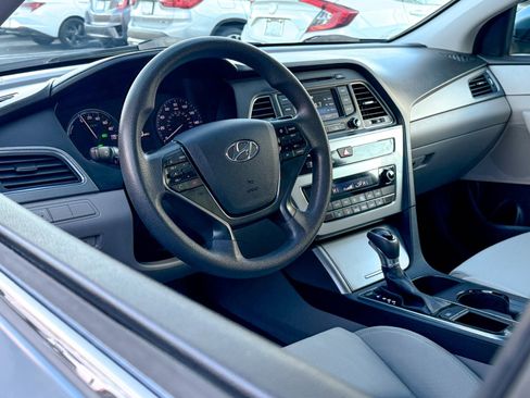 Used 2016 Hyundai Sonata SE image 9