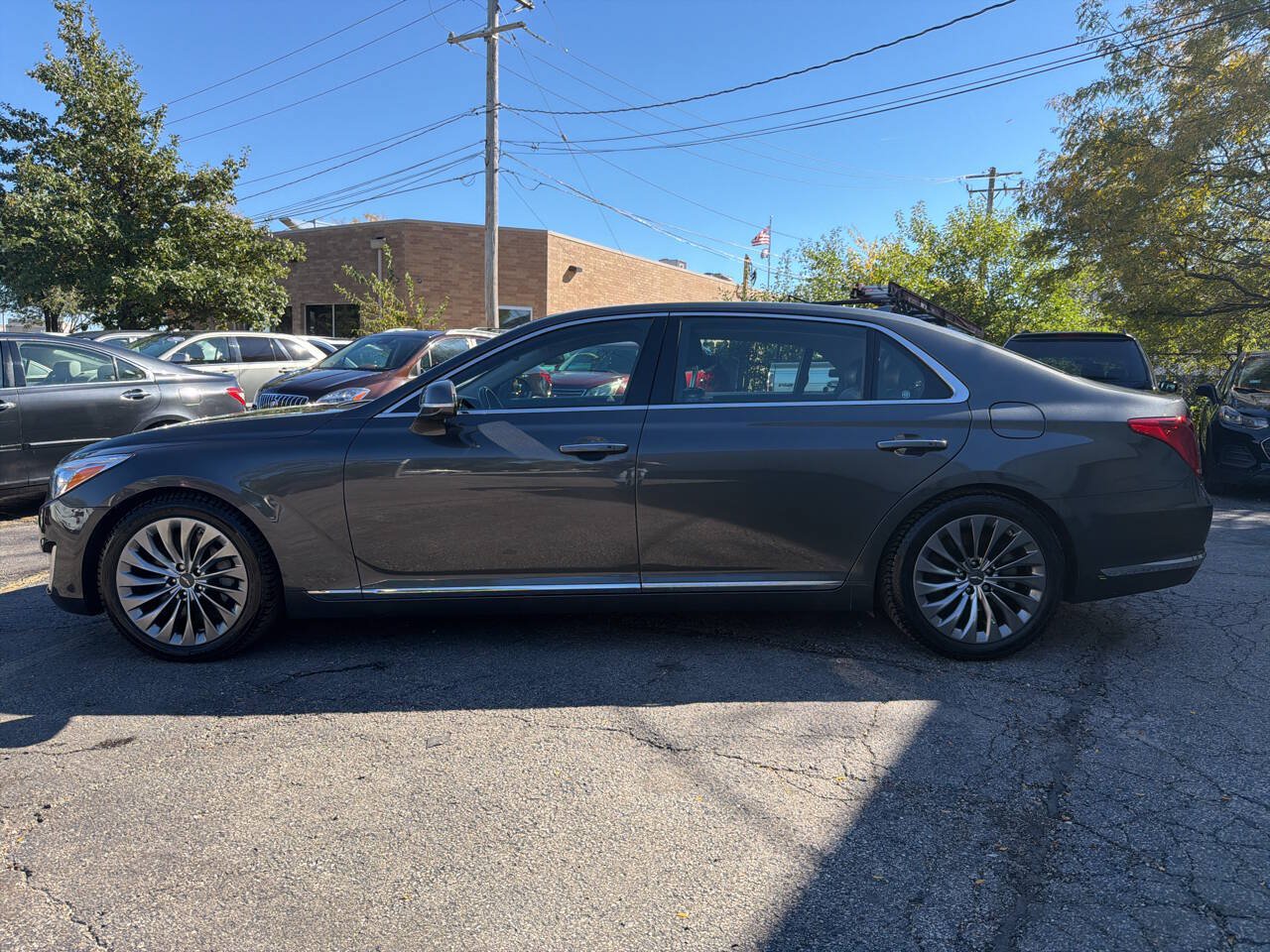 Used 2017 Genesis G90 3.3T Premium AWD/4WD image 4