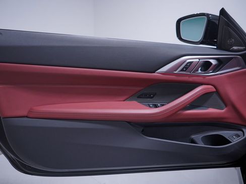 Used 2025 BMW 430i Convertible w/ Premium Package image 18