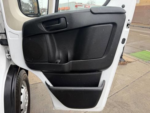 Used 2021 RAM ProMaster 2500 image 17