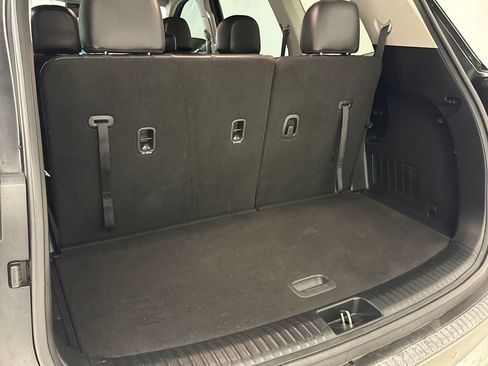 Used 2021 Kia Telluride LX FWD image 11