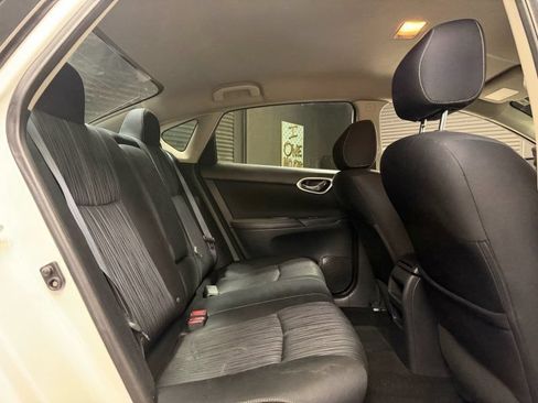 Used 2017 Nissan Sentra SV w/ Driver's Assist Package FWD image 18