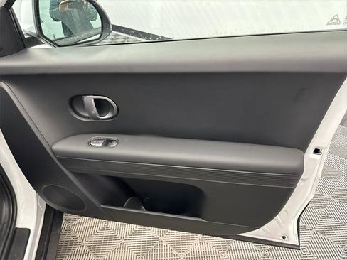 New 2026 Hyundai Ioniq 5 SEL image 15