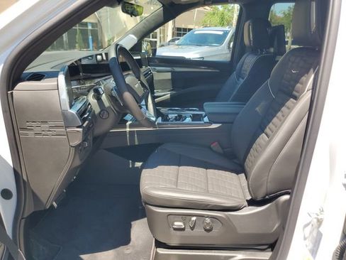 Used 2026 Cadillac Escalade ESV V AWD/4WD image 19