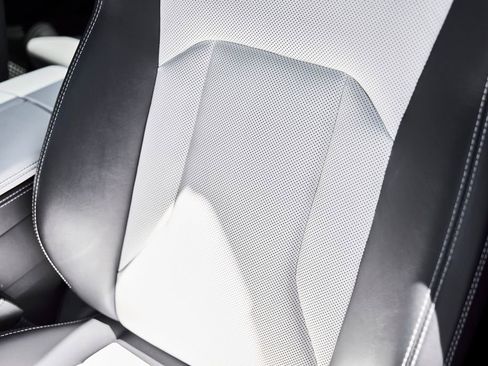 Used 2019 Lamborghini Urus AWD/4WD image 51