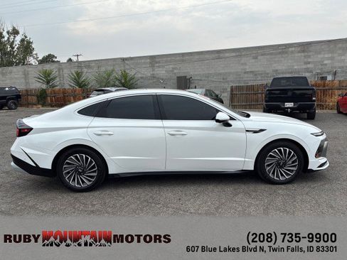 Used 2024 Hyundai Sonata Limited FWD image 8