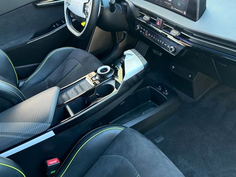 Used 2023 Kia EV6 GT image 33