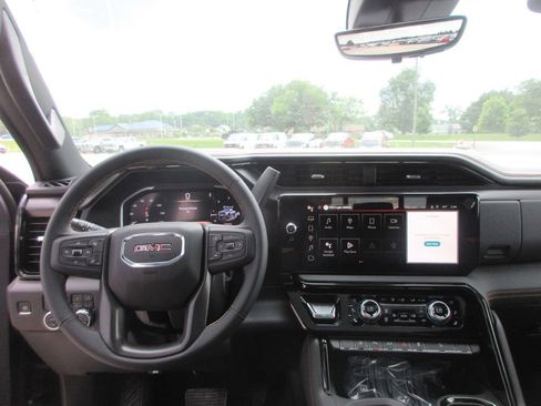 New 2026 GMC Sierra 2500 AT4 w/ AT4 Premium Plus Package AWD/4WD image 17