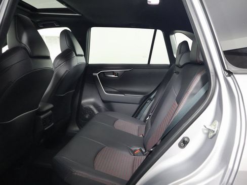 Used 2025 Toyota RAV4 XSE w/ Weather Package AWD/4WD image 11