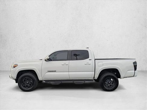 Used 2022 Toyota Tacoma SR5 image 8