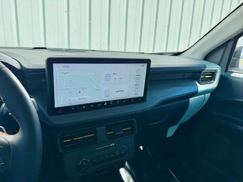 Certified 2025 Ford Maverick Tremor image 22