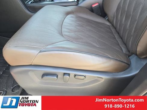 Used 2023 Nissan Armada Platinum w/ Captain's Chairs Package AWD/4WD image 26
