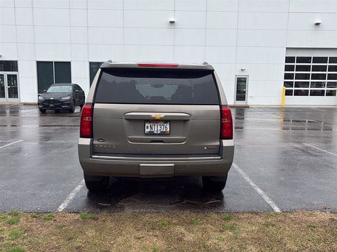 Used 2017 Chevrolet Tahoe Premier AWD/4WD image 7