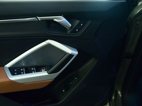 Certified 2023 Audi Q3 2.0T Premium w/ Convenience Package image 29