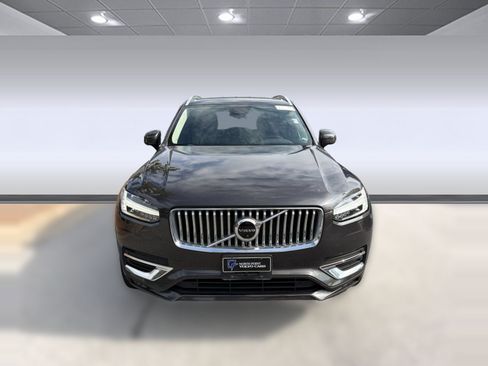 Certified 2023 Volvo XC90 B6 Plus AWD/4WD image 6