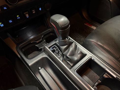 Used 2019 Toyota Tacoma TRD Pro AWD/4WD image 11
