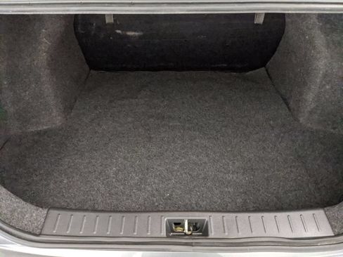Used 2025 Nissan Versa S w/ Trunk Package FWD image 18