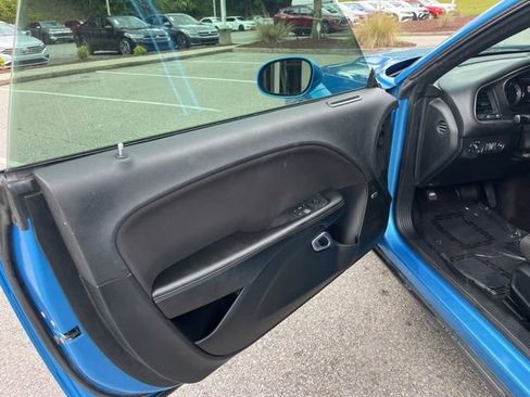 Used 2018 Dodge Challenger SXT w/ Blacktop Package RWD image 6