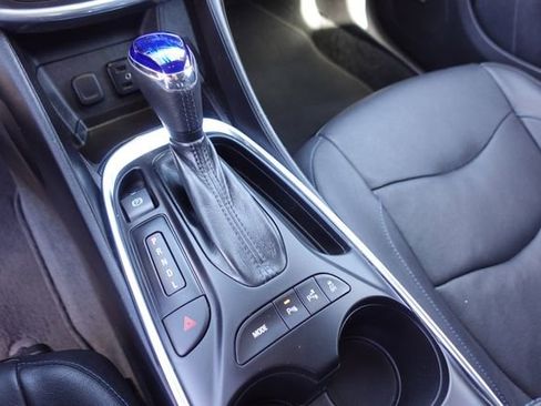 Used 2017 Chevrolet Volt Premier w/ Driver Confidence Package image 20