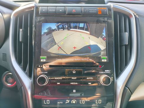 Used 2021 Subaru Ascent Limited w/ Technology Package AWD/4WD image 6
