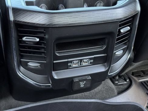 Used 2024 RAM 1500 Laramie AWD/4WD image 30