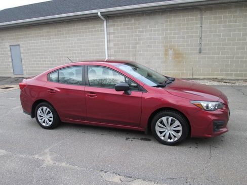 Used 2019 Subaru Impreza 2.0i image 4
