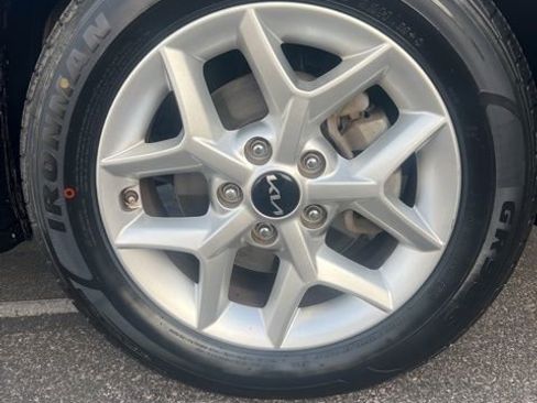 Used 2023 Kia Soul LX w/ Option Group 015 image 25