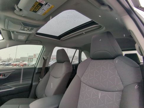 Used 2025 Toyota RAV4 XLE image 10