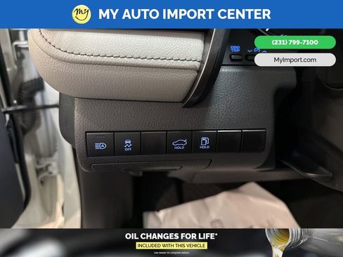 Used 2021 Toyota Camry SE image 14