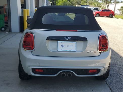Used 2019 MINI Cooper S FWD image 6