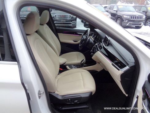 Used 2021 BMW X1 sDrive28i image 24