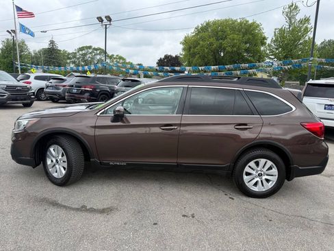 Used 2019 Subaru Outback 2.5i Premium w/ Protection Package #1 AWD/4WD image 5