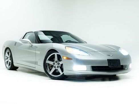 Used 2006 Chevrolet Corvette Coupe w/ Preferred Equipment Group image 5