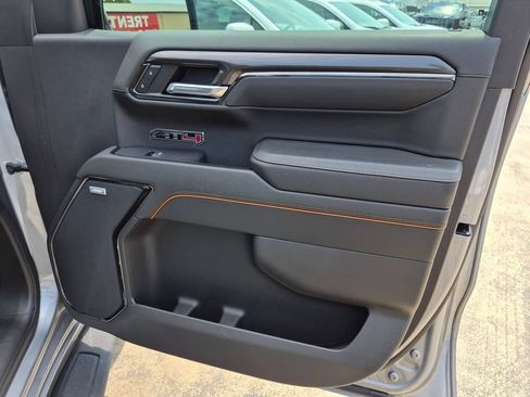 Used 2024 GMC Sierra 1500 AT4 w/ Technology Package AWD/4WD image 28