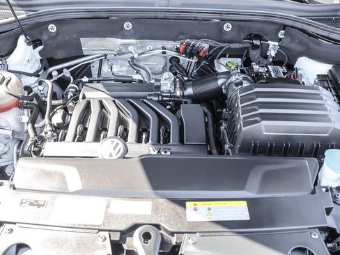 Certified 2023 Volkswagen Atlas SE image 43
